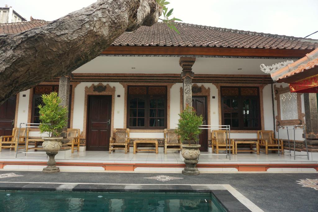 Komala Indah II Beach Inn BALI Exterior foto