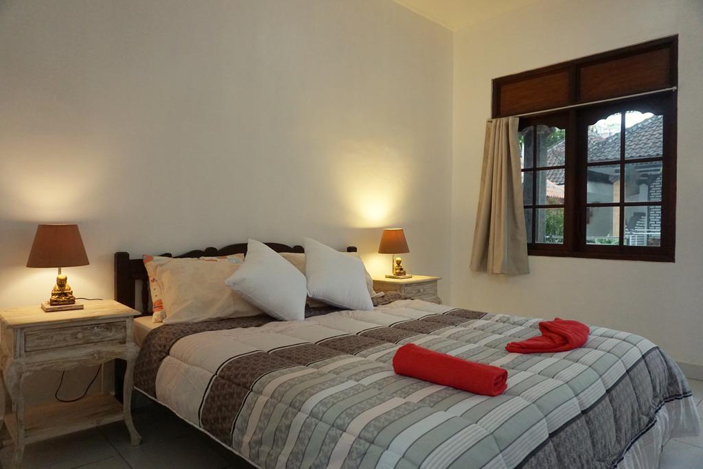 Komala Indah II Beach Inn BALI Exterior foto